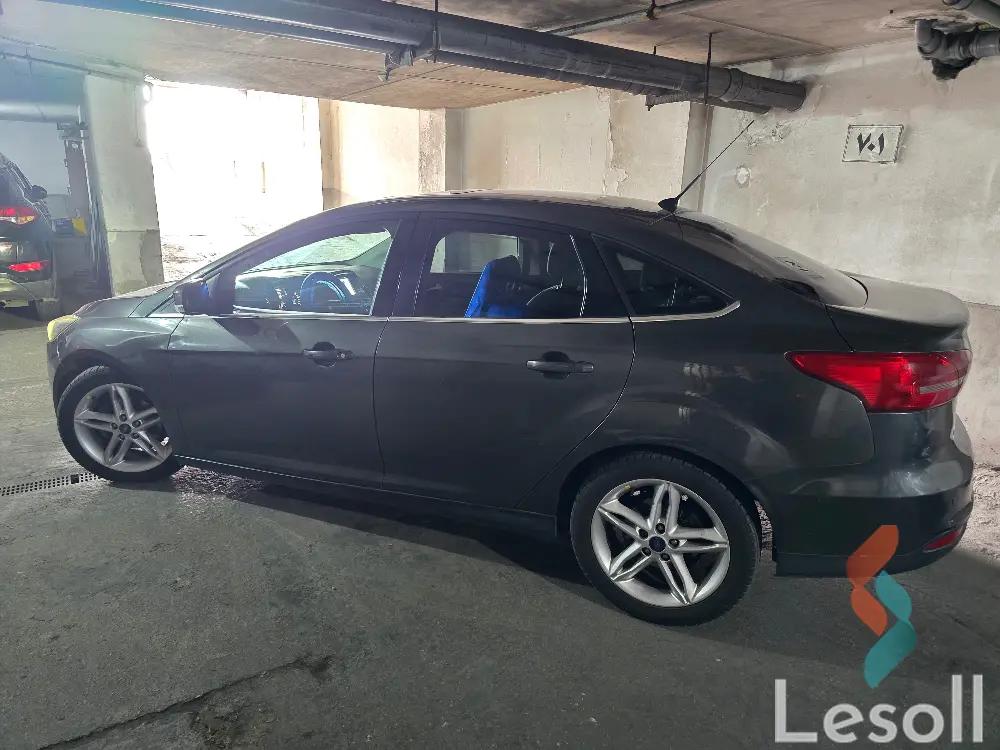 Ford focus automatic used dark gray model 2017 - Main Image