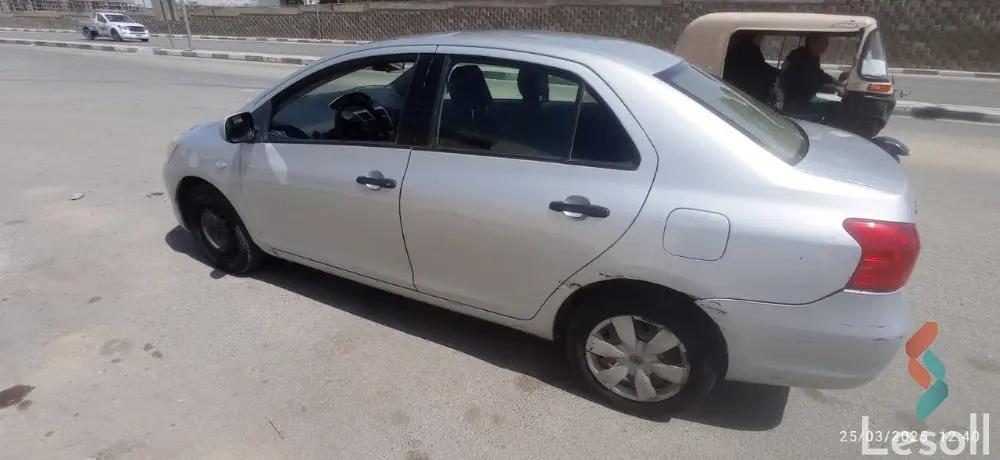 تويوتا يارس مانيوال مستعملة فضي موديل 2008