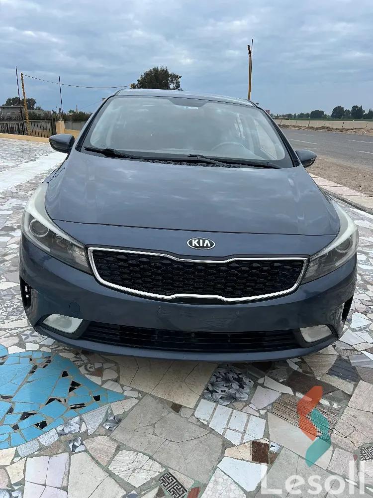 كيا سيراتو اوتوماتك مستعملة كحلي موديل 2018 - الصورة الرئيسية