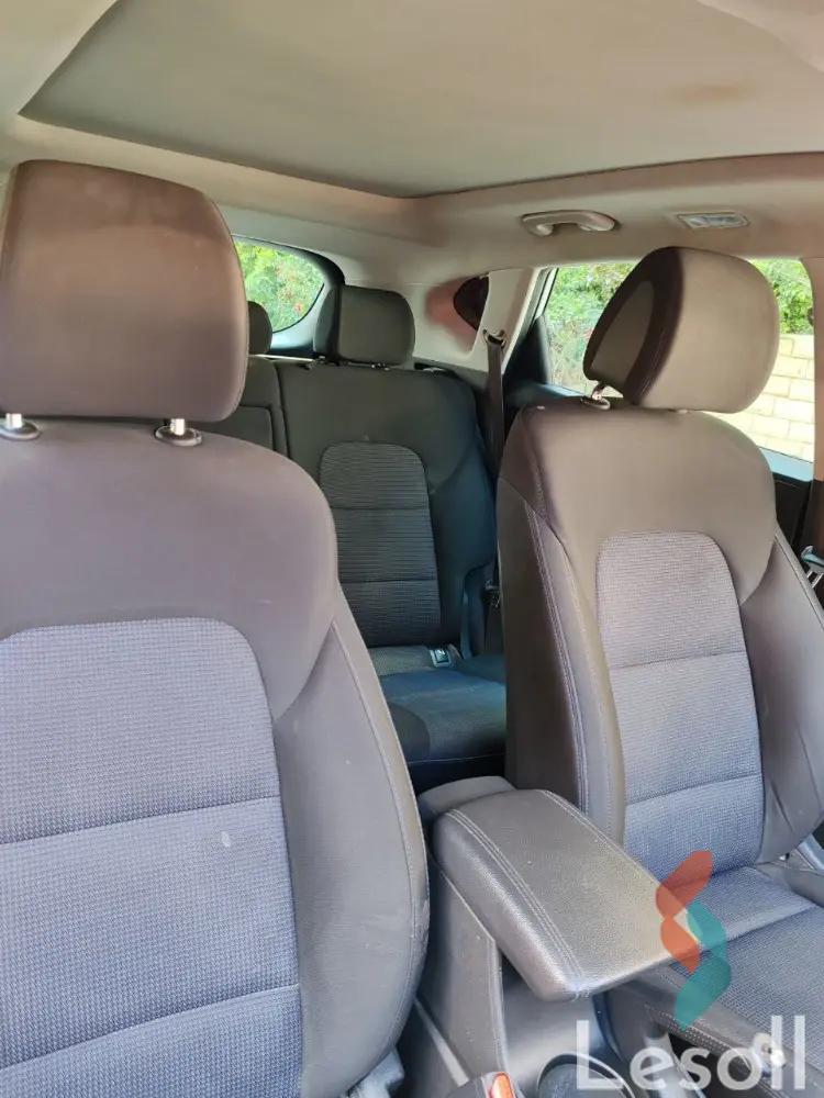 هيونداي توسان اوتوماتك مستعملة فضي موديل 2017 - صورة 4