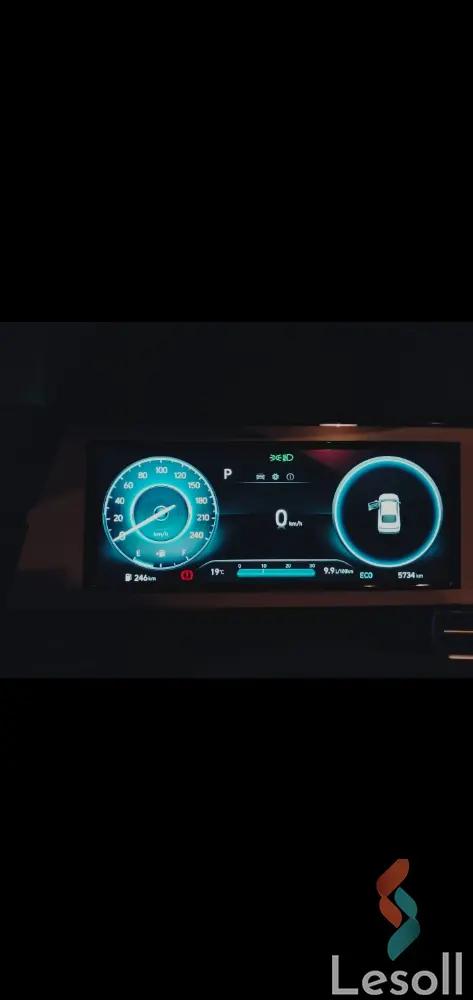 هيونداي إلنترا اوتوماتك مستعملة أزرق سماوي موديل 2024 - صورة 4