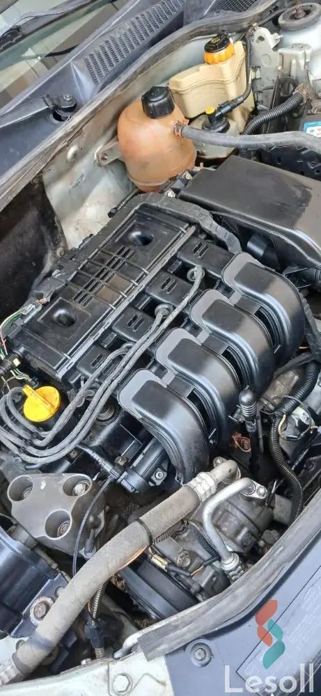 رينو كليو مانيوال مستعملة فضي موديل 2003 - كل الصور