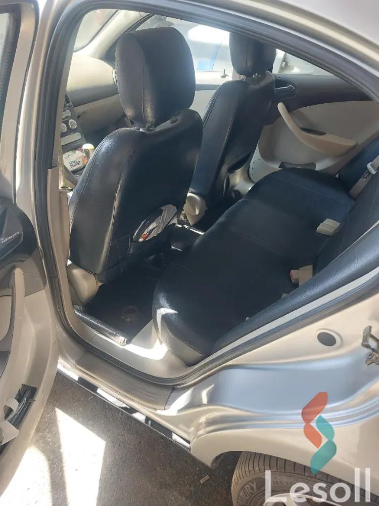 شيري اسبيرانزا مانيوال مستعملة فضي موديل 2010 - صورة 3