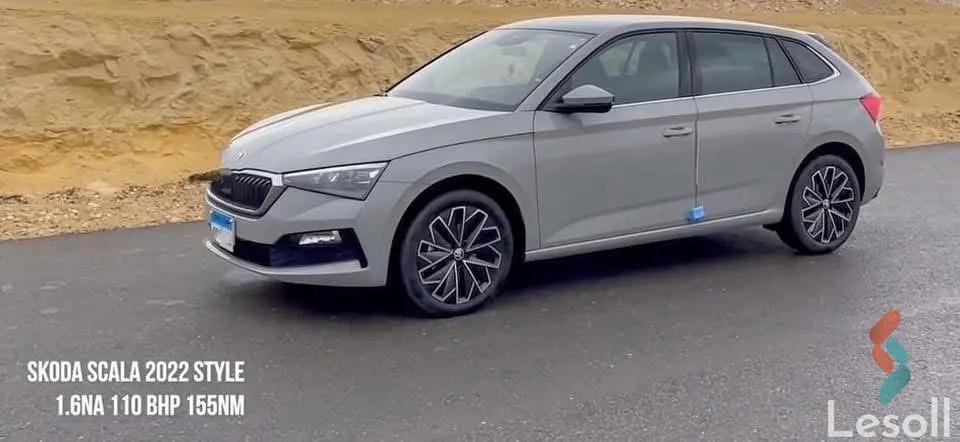 سكودا سكالا اوتوماتك مستعملة فضي موديل 2022 - الصورة الرئيسية