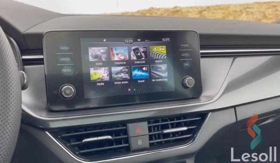 سكودا سكالا اوتوماتك مستعملة فضي موديل 2022 - صورة 3