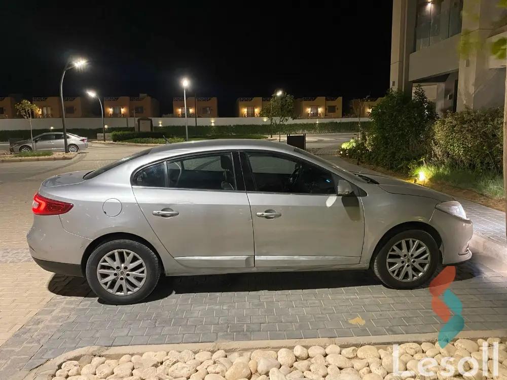 رينو فلوينس اوتوماتك مستعملة فضي موديل 2016