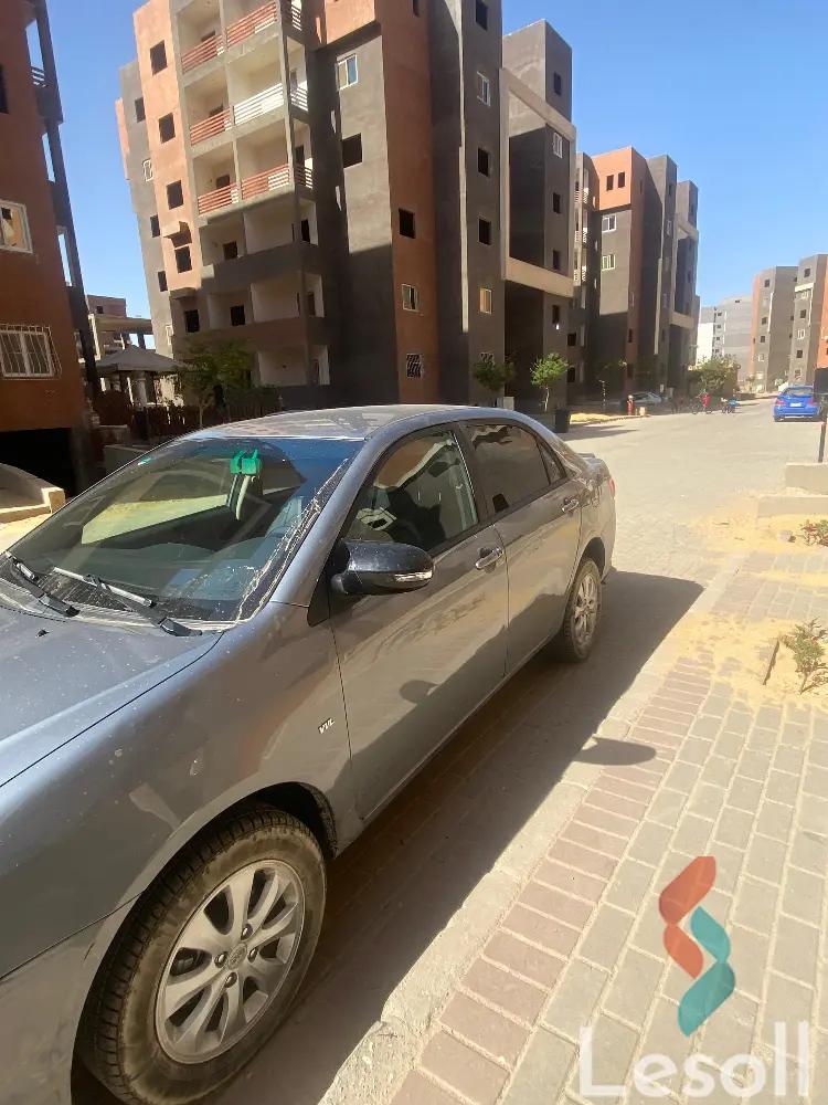 بى واى دى إف 3 اوتوماتك مستعملة رمادي داكن موديل 2025 - كل الصور