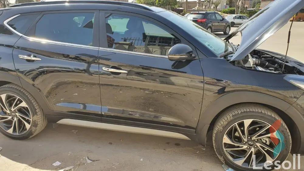 هيونداي توسان اوتوماتك مستعملة أسود موديل 2019 - صورة 2