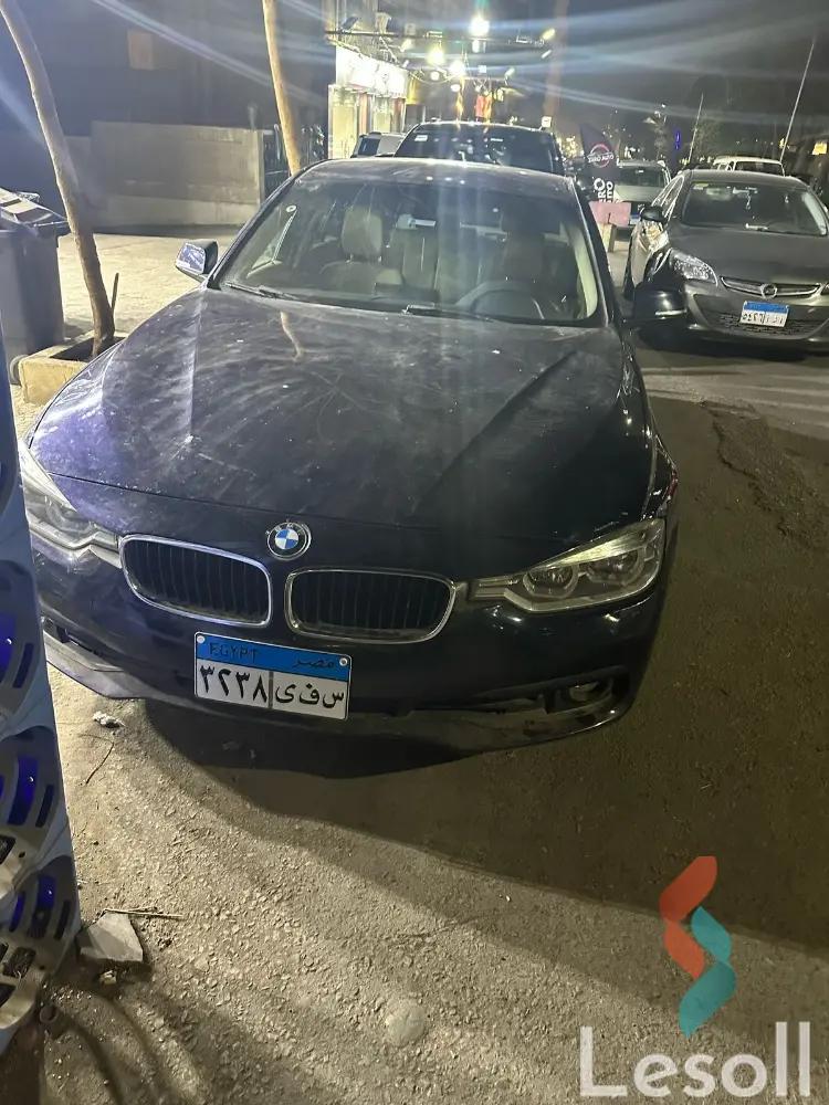 بي ام دبليو 318i اوتوماتك مستعملة كحلي موديل 2018