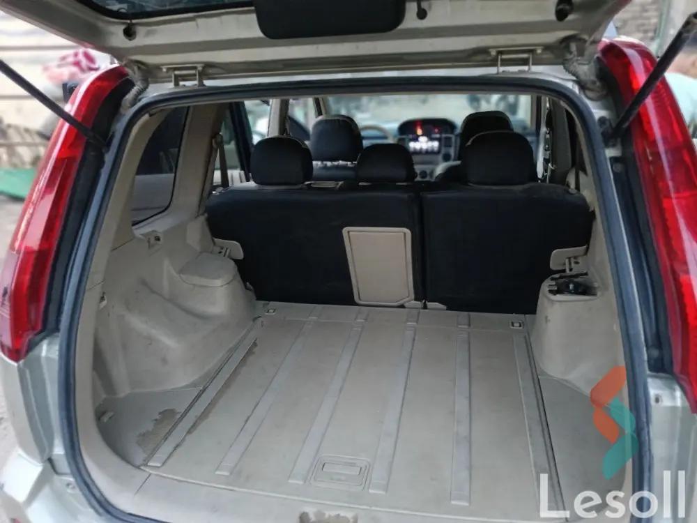 نيسان إكس-تريل اوتوماتك مستعملة فضي موديل 2007 - صورة 3