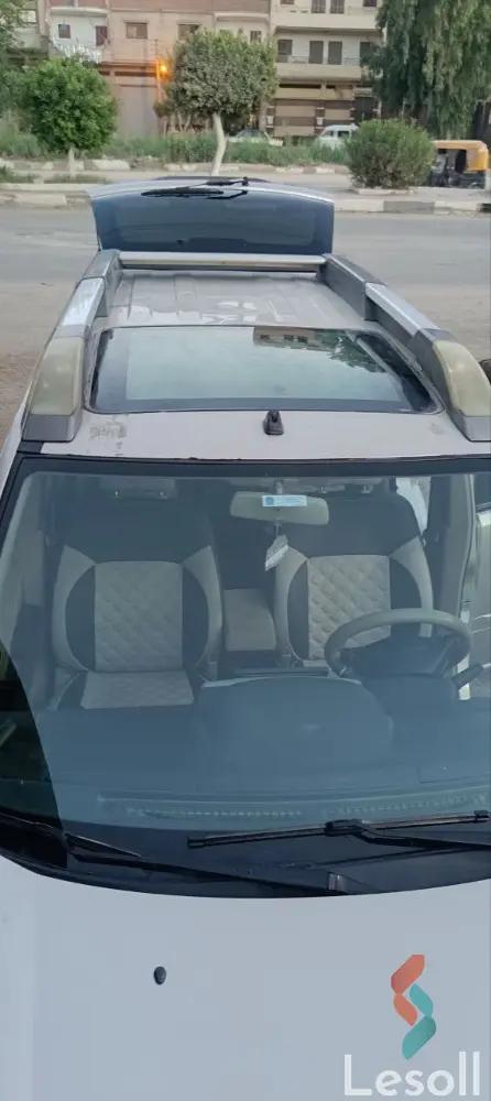 نيسان إكس-تريل اوتوماتك مستعملة فضي موديل 2007 - صورة 2