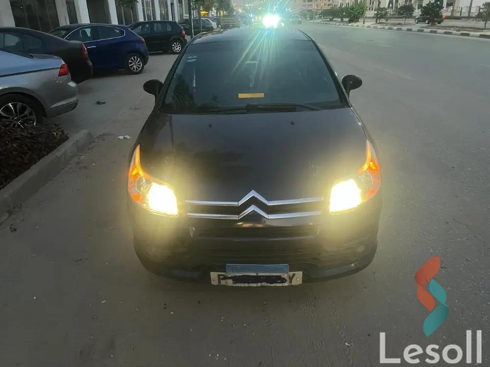 ستروين سي4 اوتوماتك مستعملة كحلي موديل 2005