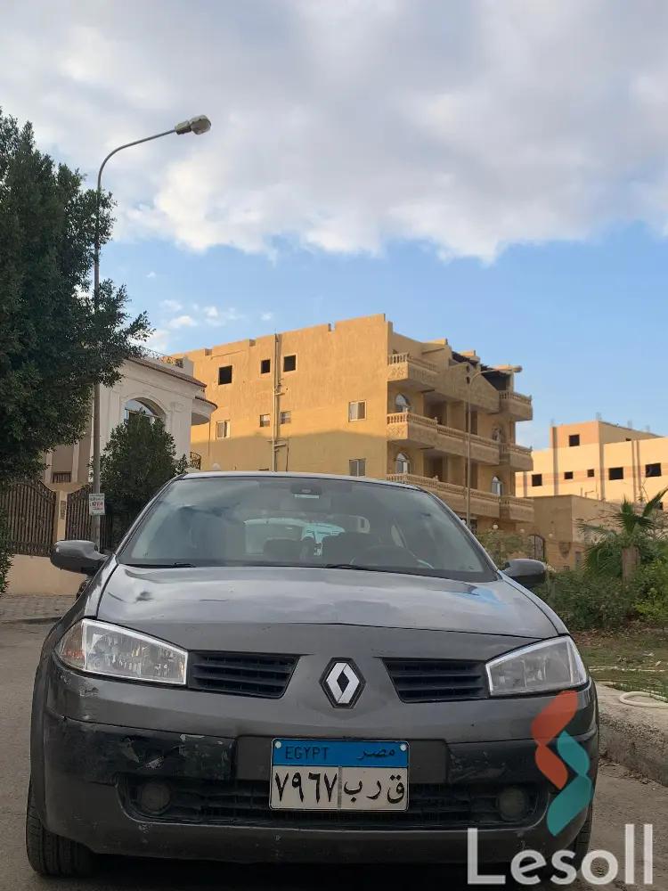 رينو ميجان اوتوماتك مستعملة رمادي داكن موديل 2005