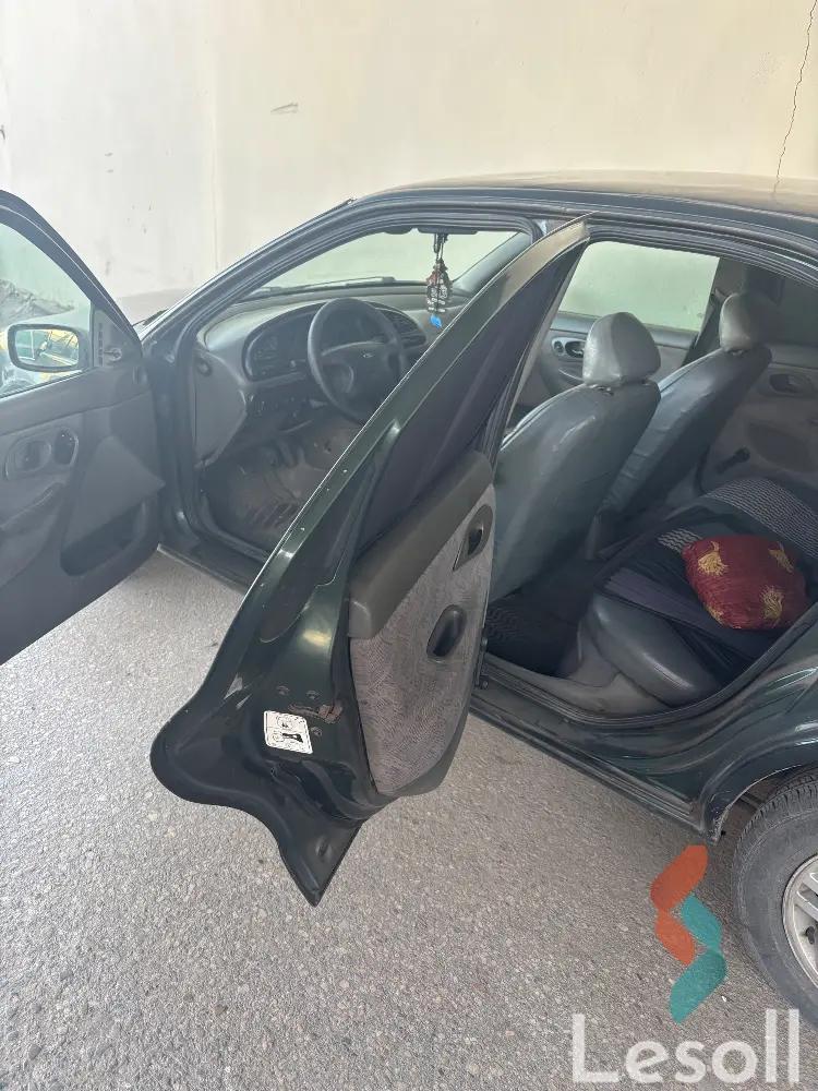 Ford focus manual used blue model 1998 - Image 4