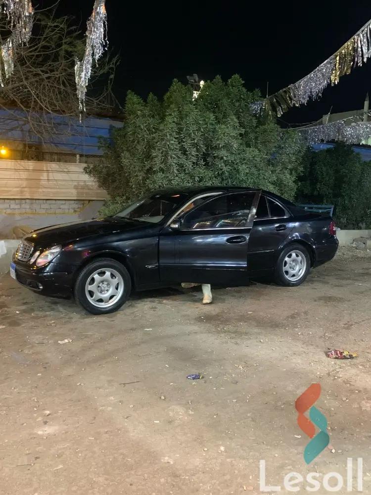 مرسيدس بنز ٢٠٠ سي اوتوماتك مستعملة أسود موديل 2006 - كل الصور