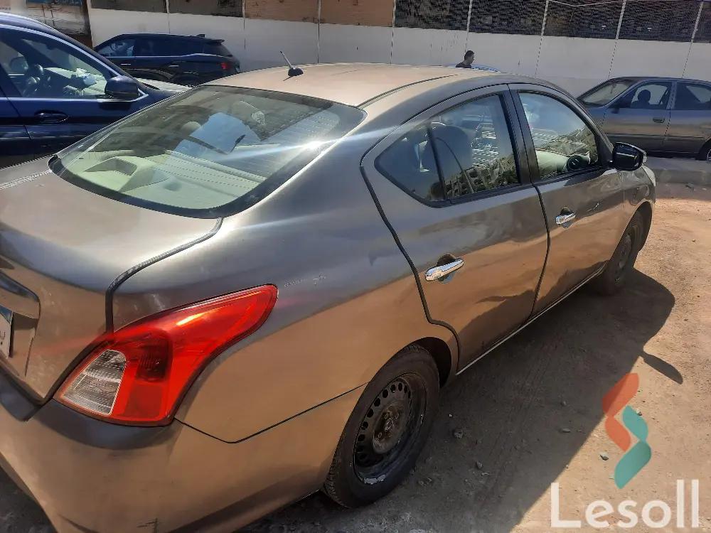 نيسان صني اوتوماتك مستعملة برونزي موديل 2017 - الصورة الرئيسية