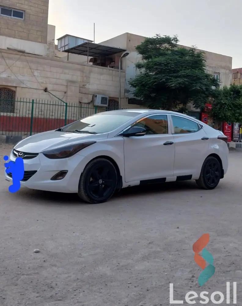 هيونداي إلنترا اوتوماتك مستعملة أبيض موديل 2012 - كل الصور