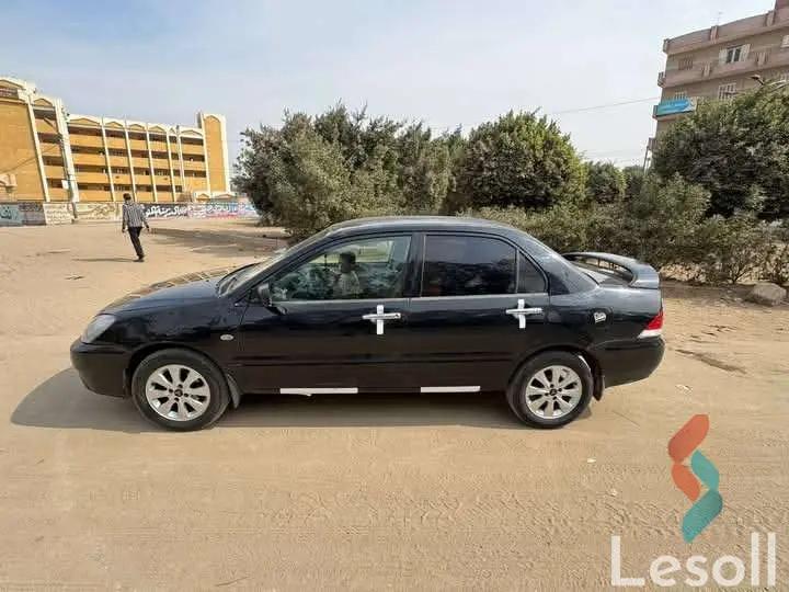 ميتسوبيشي لانسر اوتوماتك مستعملة أسود موديل 2007 - صورة 2