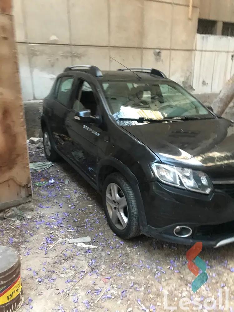رينو سانديرو اوتوماتك مستعملة أسود موديل 2015 - كل الصور