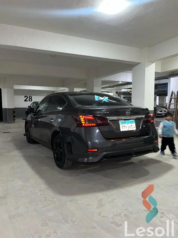نيسان سنترا اوتوماتك مستعملة رمادي داكن موديل 2017 - كل الصور