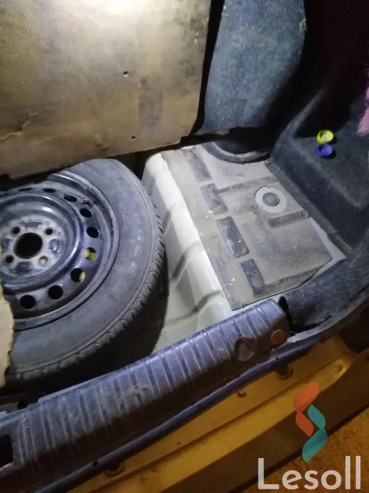 دايو نوبيرا مانيوال مستعملة ذهبي موديل 2000 - صورة 3