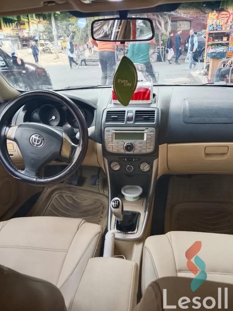 بريليانس frv مانيوال مستعملة أبيض موديل 2012 - صورة 2