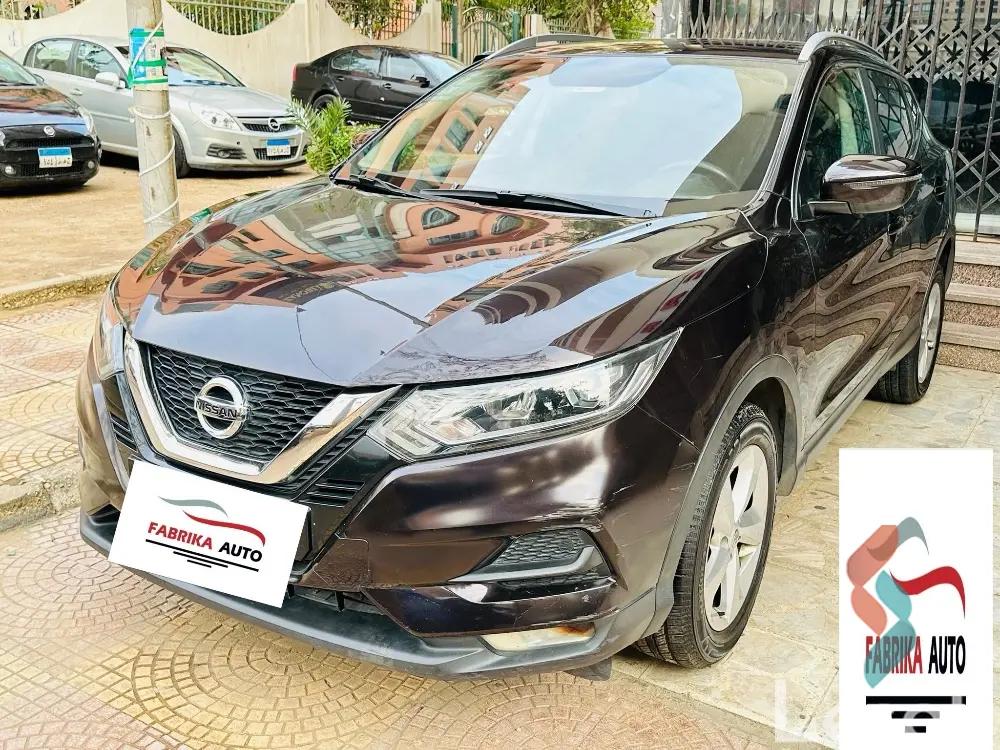 نيسان قشقاي اوتوماتك مستعملة بني موديل 2020 - صورة 2