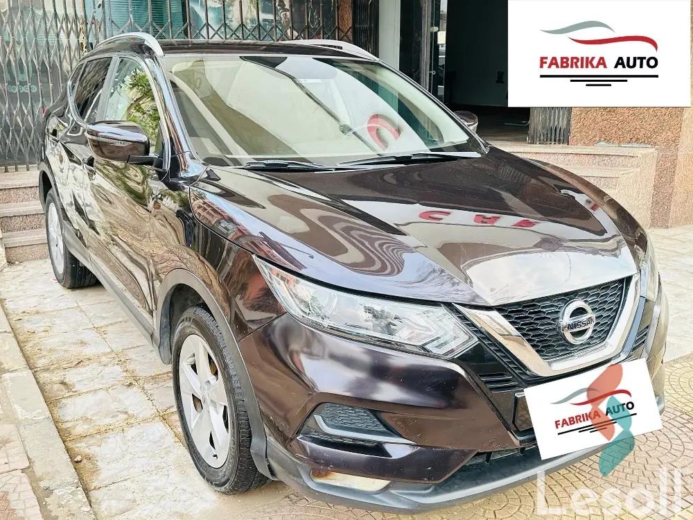 نيسان قشقاي اوتوماتك مستعملة بني موديل 2020 - صورة 3