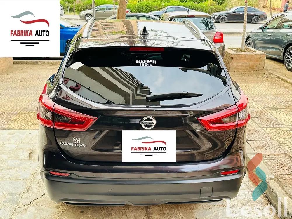 نيسان قشقاي اوتوماتك مستعملة بني موديل 2020 - صورة 4