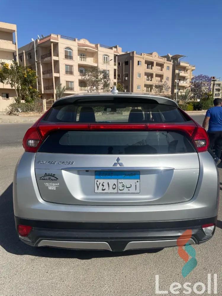 ميتسوبيشي إكليبس كروس اوتوماتك مستعملة فضي موديل 2021