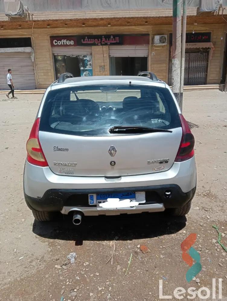 رينو سانديرو مانيوال مستعملة فضي موديل 2013 - الصورة الرئيسية