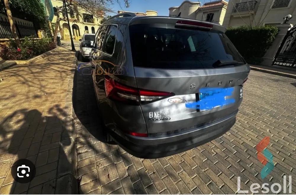 سكودا كودياك اوتوماتك مستعملة رمادي داكن موديل 2020