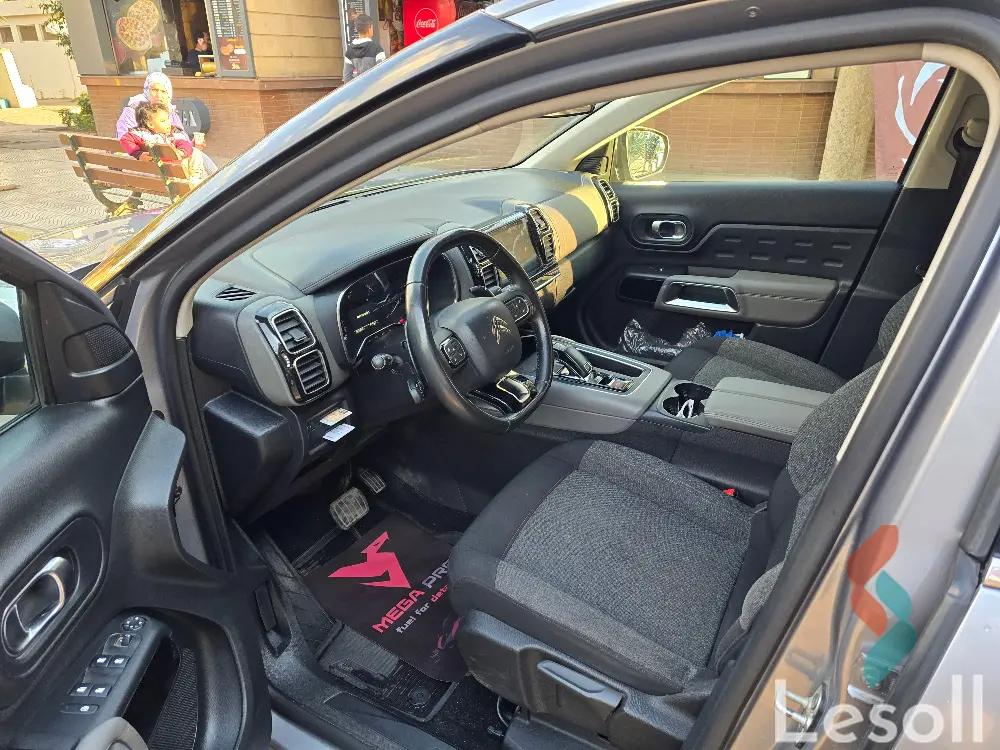 ستروين سي5 إيركروس اوتوماتك مستعملة رمادي داكن موديل 2020 - كل الصور