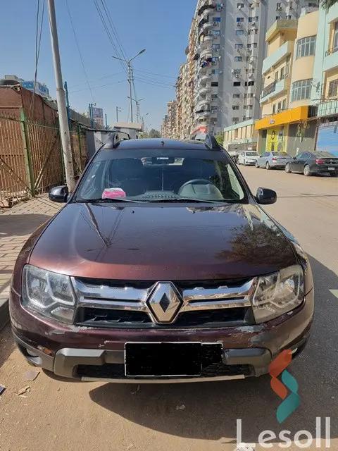 رينو دستر مانيوال مستعملة بني موديل 2017 - الصورة الرئيسية