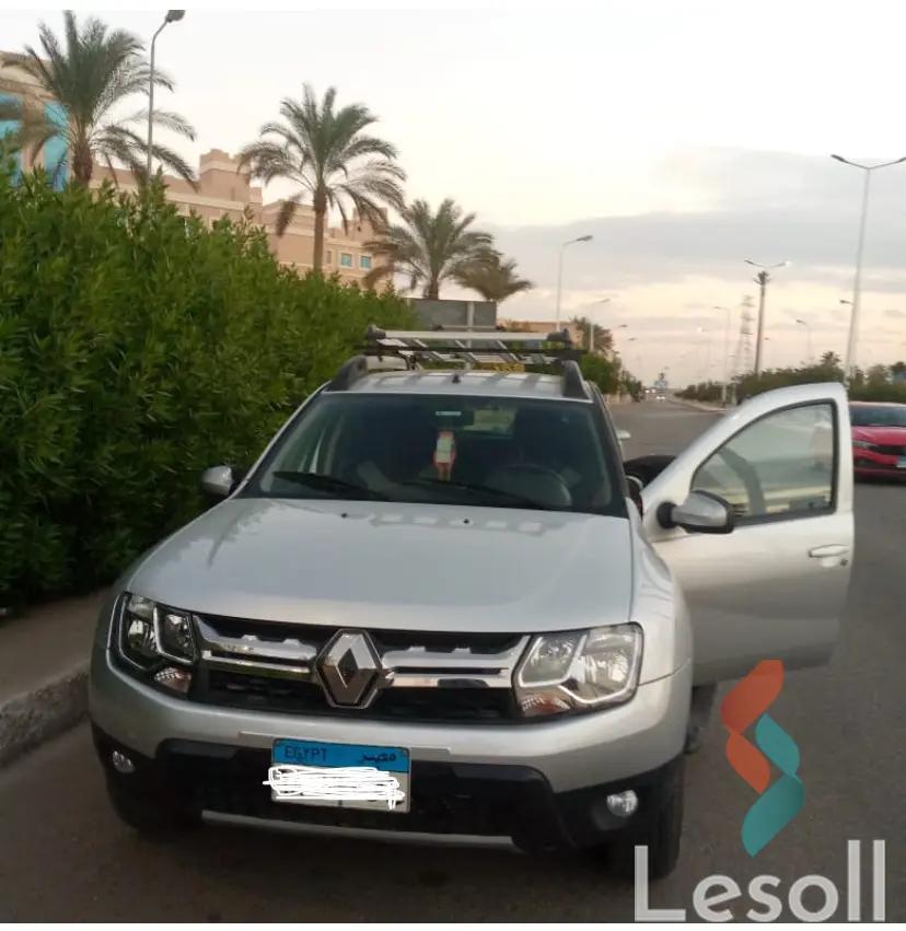 رينو دستر مانيوال مستعملة فضي موديل 2017 - الصورة الرئيسية