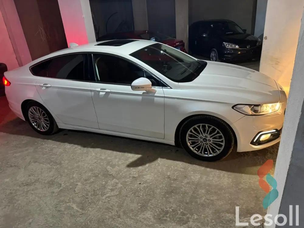 Ford fusion automatic used white model 2020 - Image 2