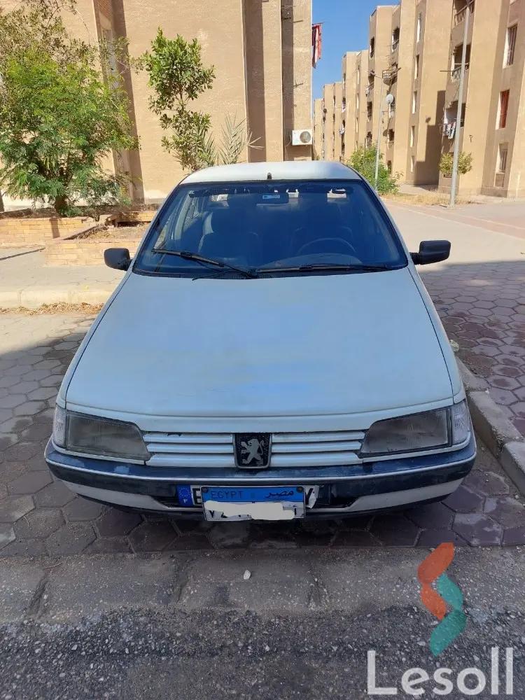 بيجو 405 مانيوال مستعملة أبيض موديل 2010