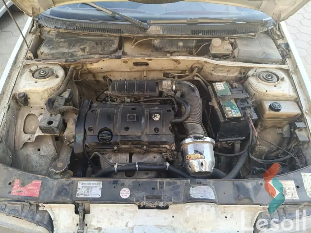 بيجو 405 مانيوال مستعملة أبيض موديل 2010