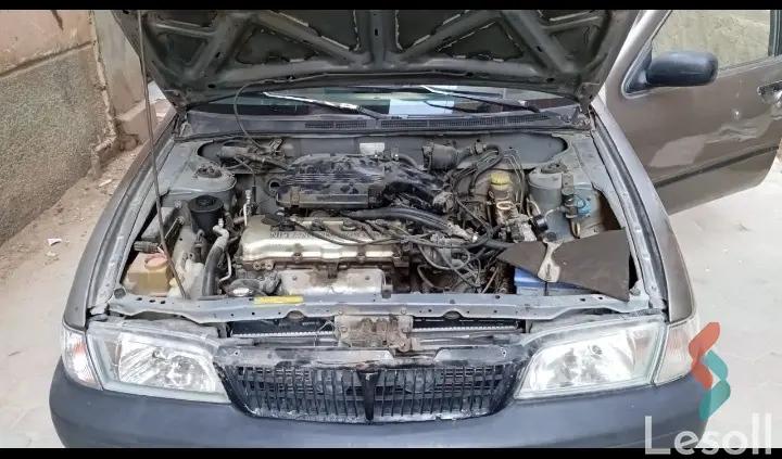 نيسان صني مانيوال مستعملة بني موديل 1999