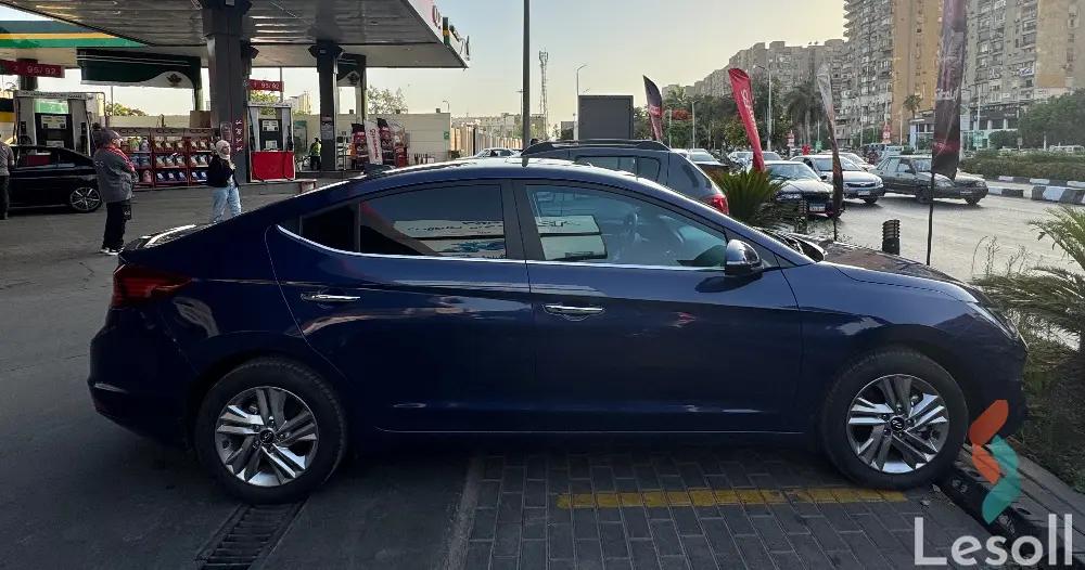 هيونداي إلنترا اوتوماتك مستعملة كحلي موديل 2025 - كل الصور