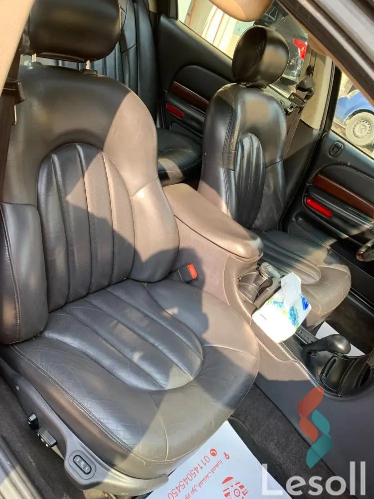 كرايسلر 300 اوتوماتك مستعملة أسود موديل 1999 - كل الصور