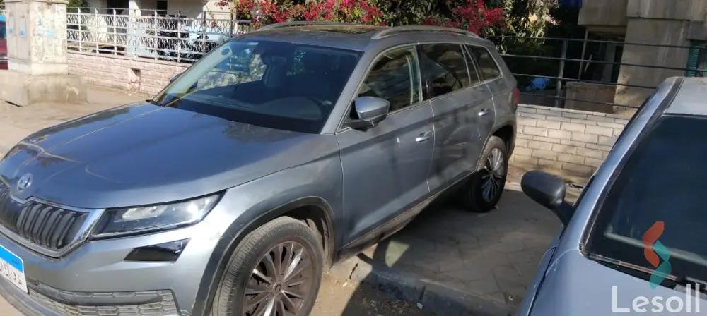 سكودا كودياك اوتوماتك مستعملة فضي موديل 2020 - صورة 3