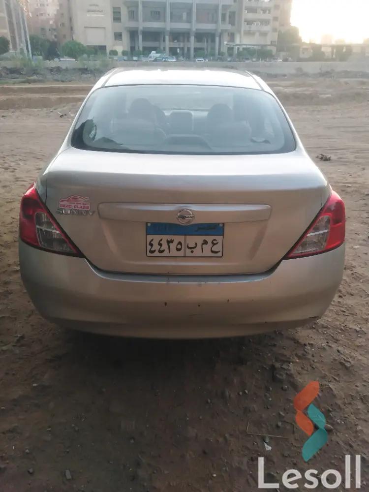 نيسان صني اوتوماتك مستعملة ذهبي موديل 2014 - صورة 3