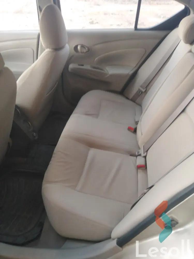 نيسان صني اوتوماتك مستعملة ذهبي موديل 2014 - كل الصور