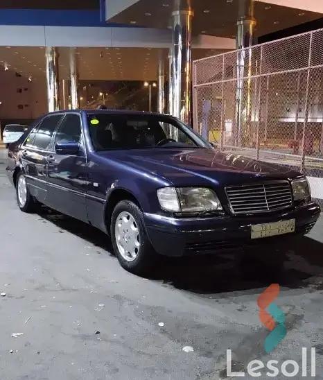 مرسيدس بنز إس كلاس اوتوماتك مستعملة كحلي موديل 1995 - الصورة الرئيسية