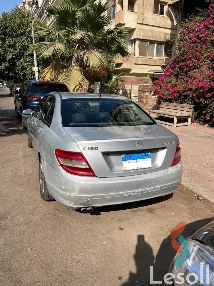 مرسيدس بنز ١٨٠ سي اوتوماتك مستعملة فضي موديل 2011