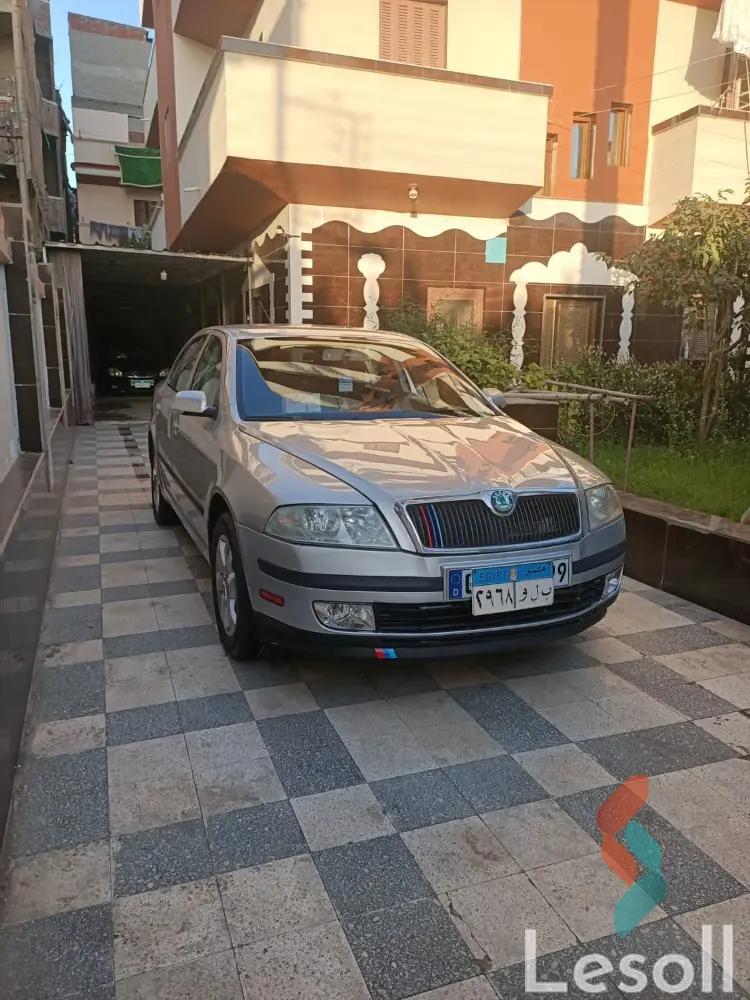 سكودا أوكتافيا اوتوماتك مستعملة فضي موديل 2009