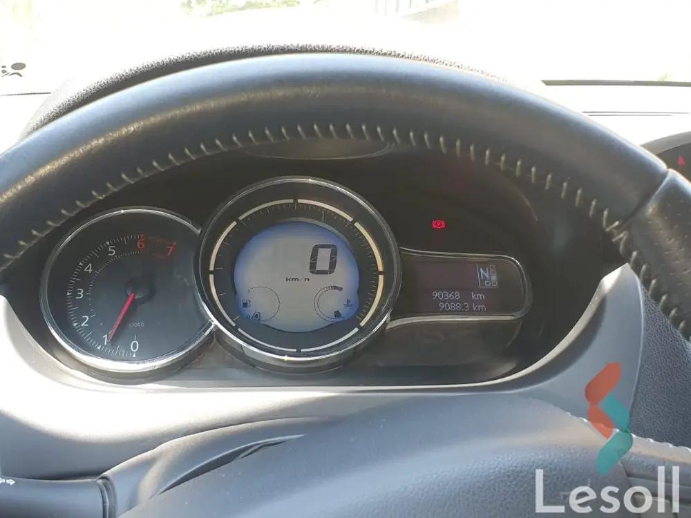 رينو فلوينس اوتوماتك مستعملة ذهبي موديل 2014