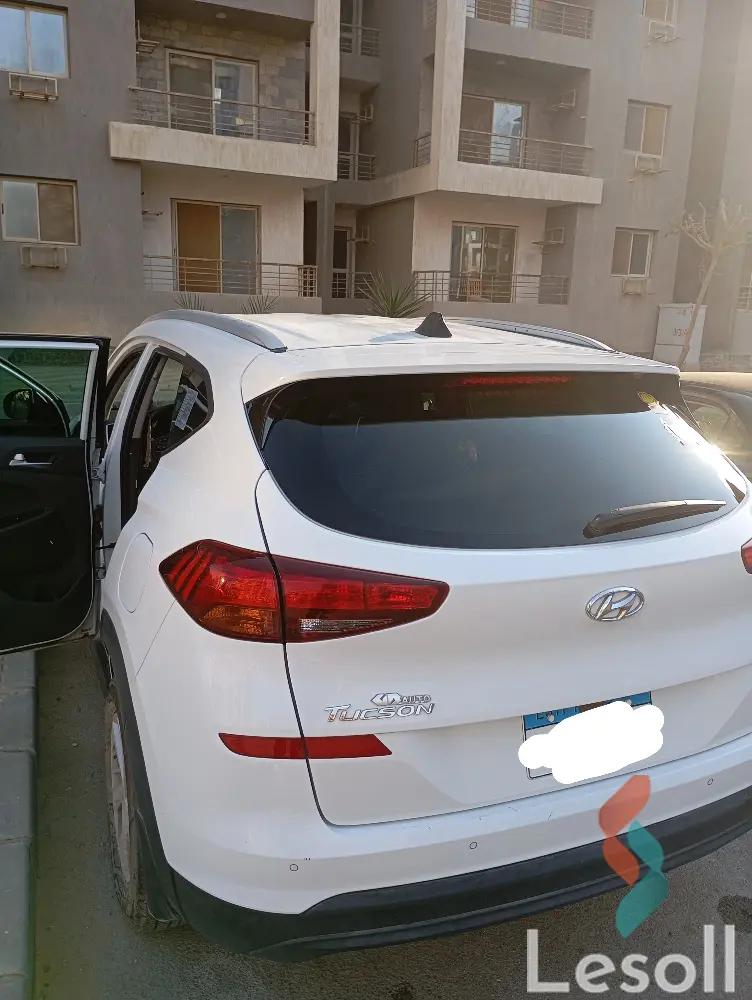 هيونداي توسان اوتوماتك مستعملة أبيض موديل 2021 - الصورة الرئيسية
