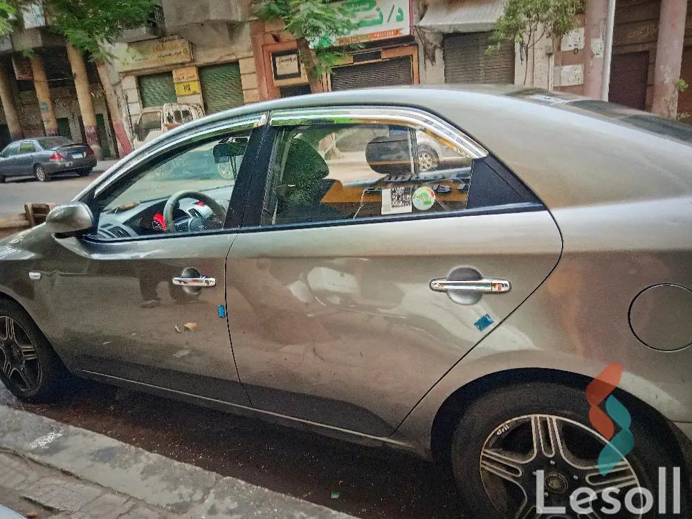 كيا سيراتو اوتوماتك مستعملة شمبان موديل 2011 - صورة 2